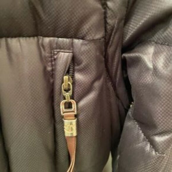 Cavalli down jacket with detachable hood and fox fur. - Picture 4 of 7